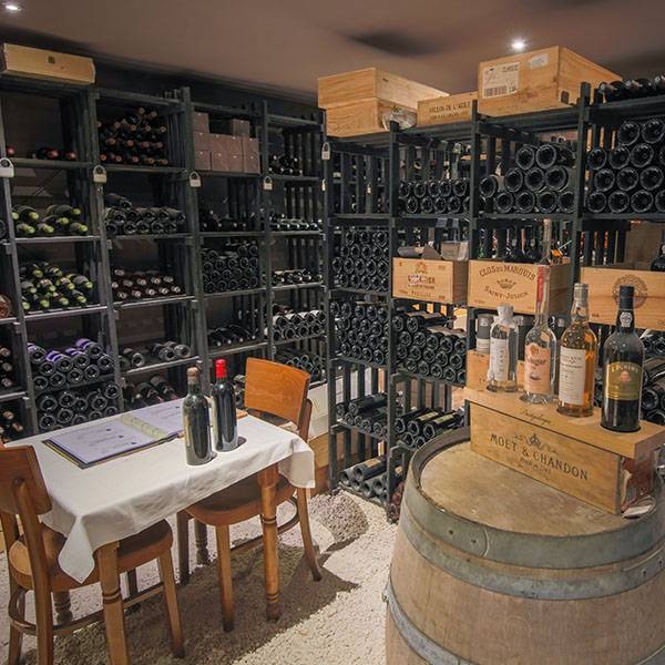 Cave - La Côte de Boeuf - Restaurant Marseille - top resto Marseille