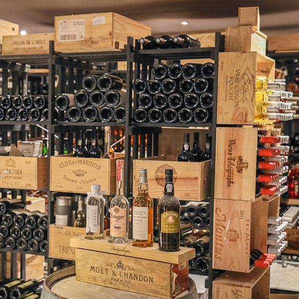 Cave - La Côte de Boeuf - Restaurant Marseille - Restaurant grill marseille